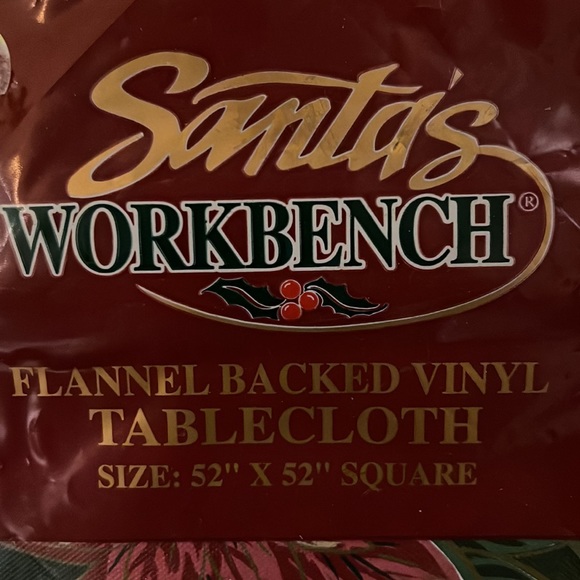 Christmas flannel back table cloth 52 x 52 square NEW - Picture 2 of 2